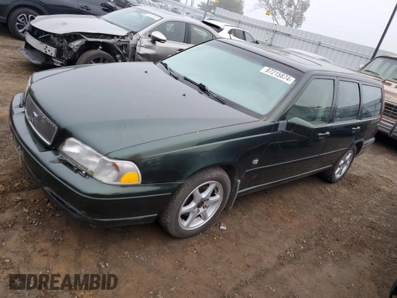 2000 Volvo V70 with VIN YV1LW61J7Y2686571, listed as a Copart auction lot 87215874 with 163,439 mi miles and Clean Title. Bid and sale history available at carsss.com. Image 1.