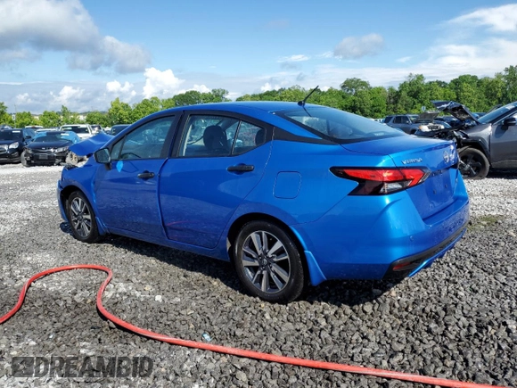 2024 Nissan Versa S z VIN 3N1CN8DV8RL849203, wystawiony jako Copart lot #56414195 z przebiegiem 22 127 mil mil oraz Szkoda całkowita • Salvage title. Historia ofert i sprzedaży dostępna na DreamBid. Obrazek 2.