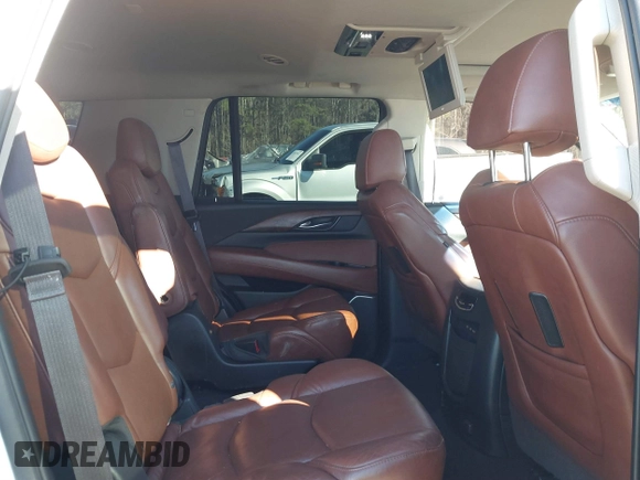 2017 Cadillac Escalade Luxury z VIN 1GYS3BKJ0HR184679, wystawiony jako IAAI lot #41690198 z przebiegiem 116 512 mil mil oraz . Historia ofert i sprzedaży dostępna na DreamBid. Obrazek 8.