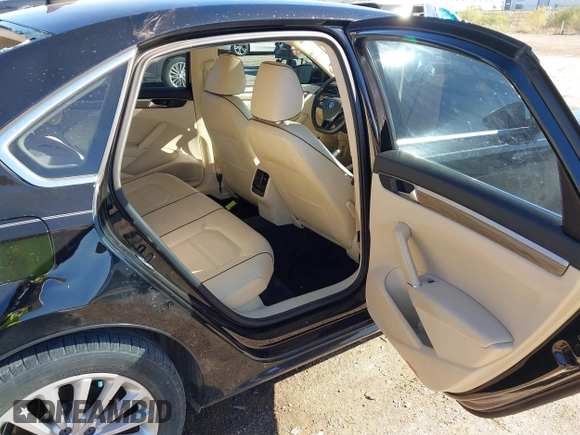2016 Volkswagen Passat SE with VIN 1VWBS7A38GC038215, listed as a IAAI auction lot 40890685 with 55,064 mi miles and . Bid and sale history available at DreamBid. Image 8.