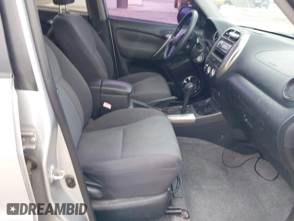 2005 Toyota RAV4 with VIN JTEHD20V750051092, listed as a IAAI auction lot 42083255 with 201,783 mi miles. Bid and sale history available at carsss.com. Image 5.