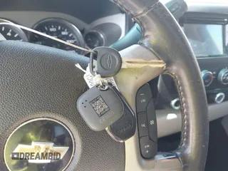 2010 Chevrolet Silverado 1500 LT with VIN 3GCRCSE06AG138545, listed as a IAAI auction lot 41990971 with 243,252 mi miles and . Bid and sale history available at DreamBid. Image 11.