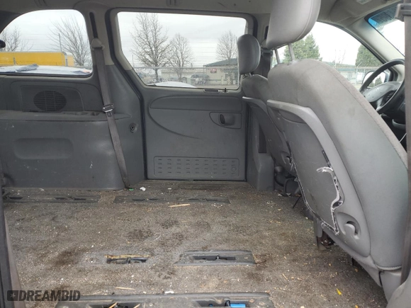 2005 Dodge Caravan SE with VIN 1D4GP25R25B395021, listed as a Copart auction lot 45104395 with 247,676 mi miles and Salvage Title. Bid and sale history available at carsss.com. Image 11.