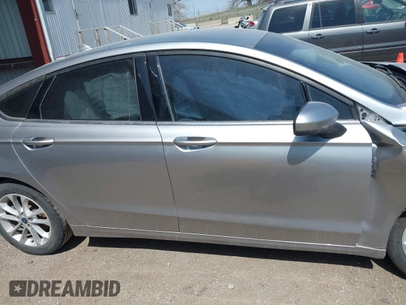 2020 Ford Fusion SE z VIN 3FA6P0HD9LR231471, wystawiony jako IAAI lot #41986473 z przebiegiem 58 587 mil mil oraz . Historia ofert i sprzedaży dostępna na DreamBid. Obrazek 14.