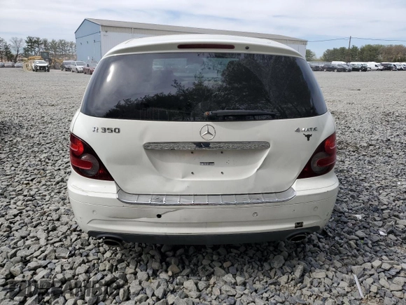 2008 Mercedes-Benz R 3.5L with VIN 4JGCB65EX8A082965, listed as a Copart auction lot 53811395 with 124,483 mi miles and Salvage title. Bid and sale history available at DreamBid. Image 6.