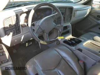 2006 Chevrolet Silverado 3500 SRW LT3 with VIN 1GCHK39DX6E139696, listed as a Copart auction lot 83018804 with 184,242 mi miles and Salvage Title. Bid and sale history available at carsss.com. Image 8.