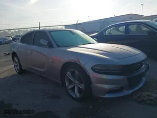 2018 Dodge Charger Daytona with VIN 2C3CDXCT8JH261135, listed as a IAAI auction lot 37999161 with 106,182 mi miles. Bid and sale history available at carsss.com. Image 1.