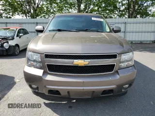 2013 Chevrolet Suburban LT with VIN 1GNSKJE78DR360611, listed as a Copart auction lot 61402685 with 170,864 mi miles and Salvage title. Bid and sale history available at DreamBid. Image 5.