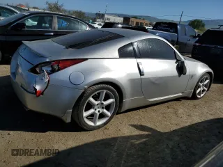 2003 Nissan 350Z Touring z VIN JN1AZ34E73T016672, wystawiony jako Copart lot #52968375 z przebiegiem 125 844 mil mil oraz Szkoda całkowita • Salvage title. Historia ofert i sprzedaży dostępna na DreamBid. Obrazek 3.