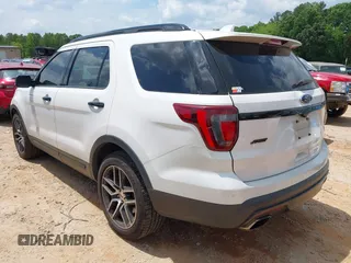 2016 Ford Explorer Sport z VIN 1FM5K8GT9GGA84346, wystawiony jako IAAI lot #42258933 z przebiegiem 155 199 mil mil oraz . Historia ofert i sprzedaży dostępna na DreamBid. Obrazek 3.