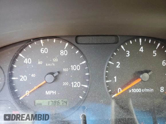 2004 Nissan Sentra S z VIN 3N1CB51D44L920389, wystawiony jako Copart lot #54788315 z przebiegiem 178 674 mil mil oraz Szkoda całkowita • Salvage title. Historia ofert i sprzedaży dostępna na DreamBid. Obrazek 9.