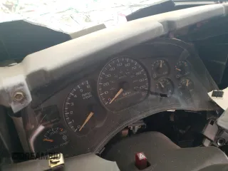 2002 Chevrolet Silverado 1500HD LS z VIN 1GCGC13U22F161668, wystawiony jako Copart lot #53289994 z przebiegiem Nie podano mil oraz Szkoda całkowita • Salvage title. Historia ofert i sprzedaży dostępna na DreamBid. Obrazek 9.
