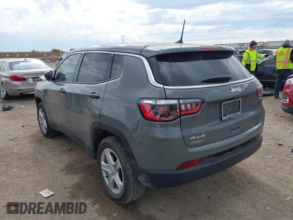 2024 Jeep Compass Sport с VIN 3C4NJDANXRT583844, выставлен на аукционе IAAI как лот 41359436 с пробегом 12 622 миль миль и . История ставок и продаж доступна на DreamBid. Изображение 3.