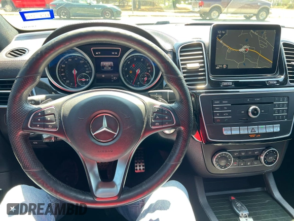 2016 Mercedes-Benz GLE 450 AMG z VIN 4JGED6EB2GA022685, wystawiony jako Copart lot #54209245 z przebiegiem 131 134 mil mil oraz Tytuł czysty. Historia ofert i sprzedaży dostępna na DreamBid. Obrazek 7.