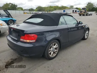 2009 BMW 1 Series 128i with VIN WBAUN13559VH80948, listed as a Copart auction lot 73012384 with 130,694 mi miles and Clean Title. Bid and sale history available at carsss.com. Image 3.