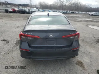 2024 Honda Civic Sport z VIN 2HGFE2F5XRH580233, wystawiony jako Copart lot #52956535 z przebiegiem 9852 mil mil oraz Szkody całkowita. Historia ofert i sprzedaży dostępna na DreamBid. Obrazek 6.