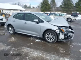 2025 Toyota Corolla Hatchback SE with VIN JTND4MBE7S3236325, listed as a IAAI auction lot 41526088 with 4,808 mi miles. Bid and sale history available at carsss.com. Image 1.
