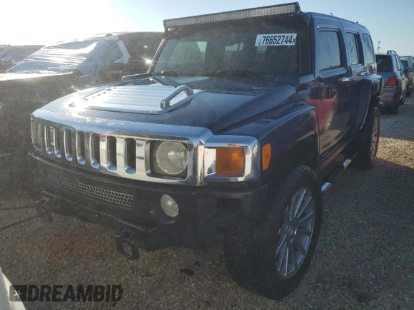 2006 Hummer H3 with VIN 5GTDN136768134709, listed as a Copart auction lot 76652744 with 205,744 mi miles and Salvage Title. Bid and sale history available at carsss.com. Image 1.