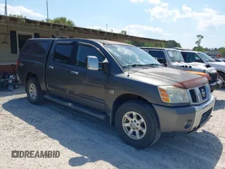 2004 Nissan Titan LE with VIN 1N6AA07B04N546666, listed as a IAAI auction lot 42045671 with 280,796 mi miles. Bid and sale history available at carsss.com. Image 1.