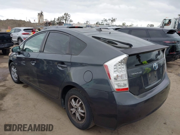 2010 Toyota Prius II with VIN JTDKN3DU1A0150564, listed as a IAAI auction lot 42033500 with 261,771 mi miles. Bid and sale history available at carsss.com. Image 3.
