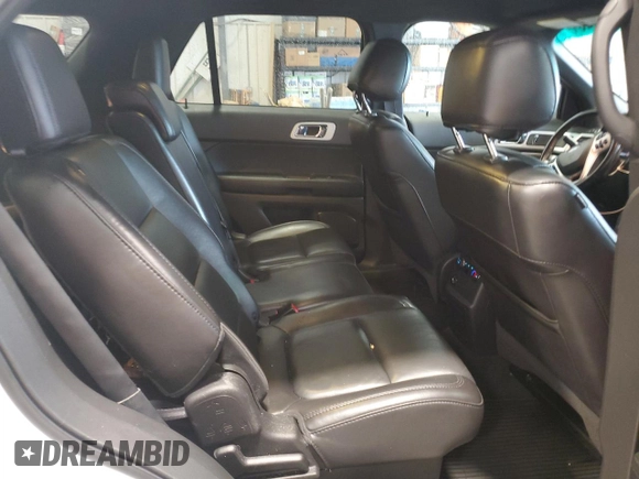 2014 Ford Explorer XLT z VIN 1FM5K7D80EGA23989, wystawiony jako Copart lot #56125425 z przebiegiem 222 734 mil mil oraz Szkoda całkowita • Salvage title. Historia ofert i sprzedaży dostępna na DreamBid. Obrazek 11.