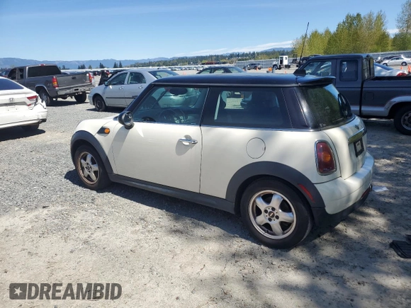 2007 MINI Hardtop with VIN WMWMF33507TU60113, listed as a Copart auction lot 53754505 with 153,806 mi miles and Clean title. Bid and sale history available at DreamBid. Image 2.