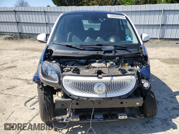 2016 Smart fortwo Passion z VIN WMEFJ5DA6GK064695, wystawiony jako Copart lot #53528315 z przebiegiem 53 508 mil mil oraz Szkody całkowita. Historia ofert i sprzedaży dostępna na DreamBid. Obrazek 5.
