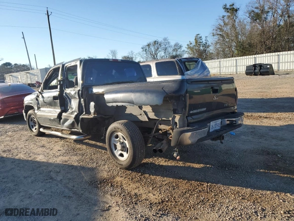 2000 Chevrolet Silverado 1500 LS with VIN 2GCEC19T0Y1335498, listed as a Copart auction lot 46969745 with 430,694 mi miles and Salvage Title. Bid and sale history available at carsss.com. Image 2.