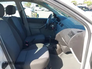 2007 Ford Focus S with VIN 1FAFP34N67W360092, listed as a IAAI auction lot 42194821 with 64,278 mi miles and . Bid and sale history available at carsss.com. Image 5.