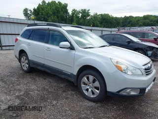 2012 Subaru Outback Limited z VIN 4S4BRDKC1C2260618, wystawiony jako IAAI lot #42365114 z przebiegiem 229 938 mil mil oraz . Historia ofert i sprzedaży dostępna na DreamBid. Obrazek 1.