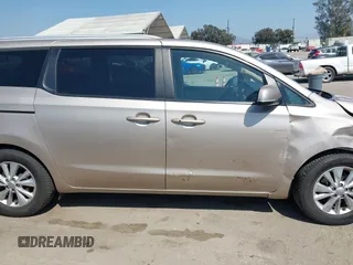 2017 Kia Sedona LX with VIN KNDMB5C16H6254544, listed as a IAAI auction lot 41961809 with 124,658 mi miles. Bid and sale history available at carsss.com. Image 13.