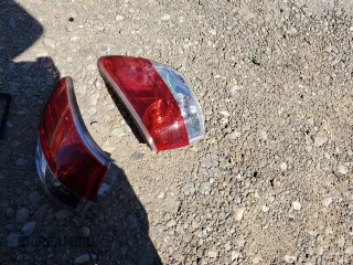 2016 Nissan Pathfinder SL z VIN 5N1AR2MM5GC620396, wystawiony jako Copart lot #49358305 z przebiegiem 115 825 mil mil oraz Szkoda całkowita • Salvage title. Historia ofert i sprzedaży dostępna na DreamBid. Obrazek 13.