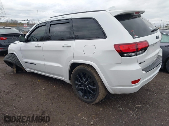2018 Jeep Grand Cherokee Altitude with VIN 1C4RJFAG2JC284301, listed as a IAAI auction lot 41832657 with 97,160 mi miles and . Bid and sale history available at DreamBid. Image 3.