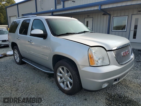 2012 GMC Yukon Denali with VIN 1GKS2EEFXCR290300, listed as a Copart auction lot 70324274 with 186,500 mi miles and Clean Title. Bid and sale history available at carsss.com. Image 4.
