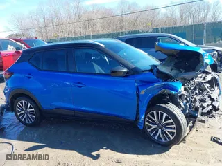2022 Nissan Kicks SV with VIN 3N1CP5CV1NL510786, listed as a IAAI auction lot 41600316 with 82,374 mi miles. Bid and sale history available at carsss.com. Image 13.