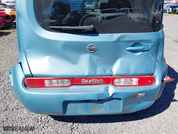 2011 Nissan Cube 1.8 S with VIN JN8AZ2KR3BT211202, listed as a IAAI auction lot 41268012 with NaN miles. Bid and sale history available at carsss.com. Image 6.