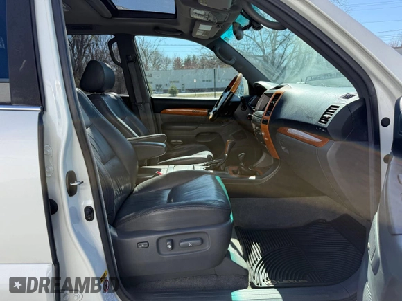 2006 Lexus GX with VIN JTJBT20X260123507, listed as a Copart auction lot 53915795 with 207,855 mi miles and Clean Title. Bid and sale history available at carsss.com. Image 5.