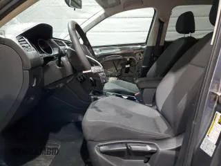 2019 Volkswagen Tiguan S z VIN 3VV0B7AX4KM026679, wystawiony jako Copart lot #49589295 z przebiegiem 80 971 mil mil oraz Szkoda całkowita • Salvage title. Historia ofert i sprzedaży dostępna na DreamBid. Obrazek 7.