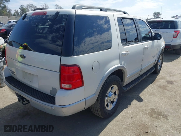 2002 Ford Explorer z VIN 1FMZU75E42ZA65422, wystawiony jako IAAI lot #41691552 z przebiegiem 220 713 mil mil oraz . Historia ofert i sprzedaży dostępna na DreamBid. Obrazek 4.