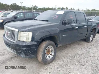 2008 GMC Sierra Denali z VIN 2GTEK638681194151, wystawiony jako IAAI lot #41613870 z przebiegiem 148 503 mil mil oraz . Historia ofert i sprzedaży dostępna na DreamBid. Obrazek 2.