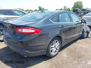 2015 Ford Fusion SE with VIN 1FA6P0H79F5113096, listed as a IAAI auction lot 42482329 with 141,592 mi miles and . Bid and sale history available at DreamBid. Image 4.
