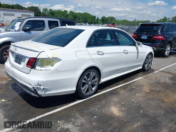 2014 Mercedes-Benz E 350 Sport with VIN WDDHF5KB5EA986890, listed as a IAAI auction lot 42169451 with 108,782 mi miles and . Bid and sale history available at DreamBid. Image 4.