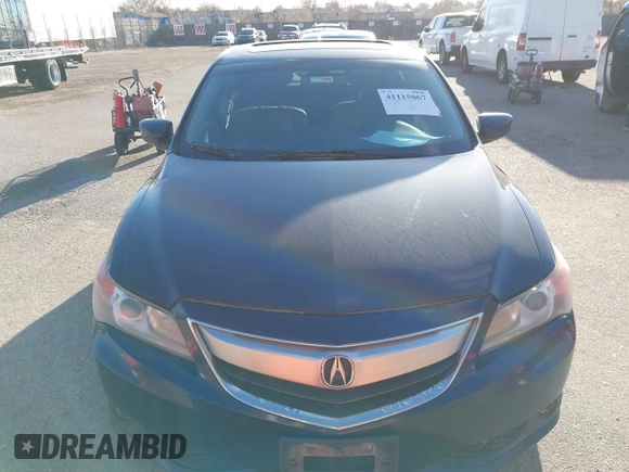 2013 Acura ILX Tech Pkg with VIN 19VDE1F79DE018421, listed as a IAAI auction lot 41115067 with 245,151 mi miles. Bid and sale history available at carsss.com. Image 12.