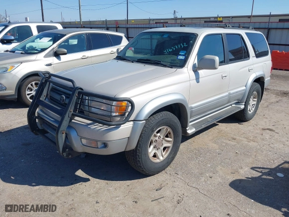 2000 Toyota 4Runner Limited with VIN JT3HN87R9Y9036076, listed as a IAAI auction lot 41637132 with 376,042 mi miles. Bid and sale history available at carsss.com. Image 2.