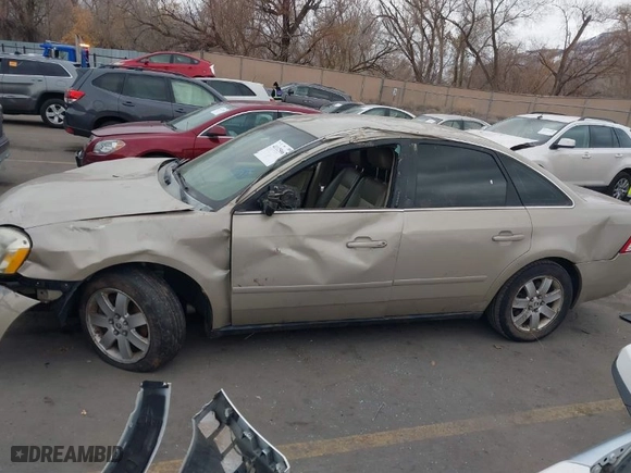 2005 Mercury Montego Luxury with VIN 1MEFM40185G611793, listed as a IAAI auction lot 41125667 with 1 mi miles. Bid and sale history available at carsss.com. Image 14.