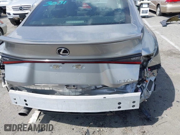 2021 Lexus IS 300 z VIN JTHCA1D22M5117601, wystawiony jako IAAI lot #41904908 z przebiegiem 39 209 mil mil oraz . Historia ofert i sprzedaży dostępna na DreamBid. Obrazek 6.