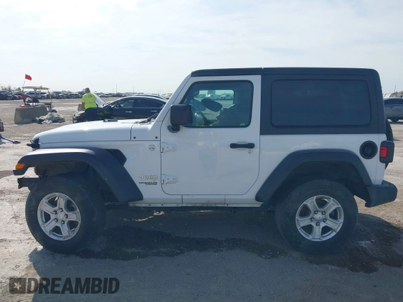 2020 Jeep Wrangler Sport S с VIN 1C4GJXAG3LW275413, выставлен на аукционе IAAI как лот 41884921 с пробегом 63 727 миль миль и . История ставок и продаж доступна на DreamBid. Изображение 15.