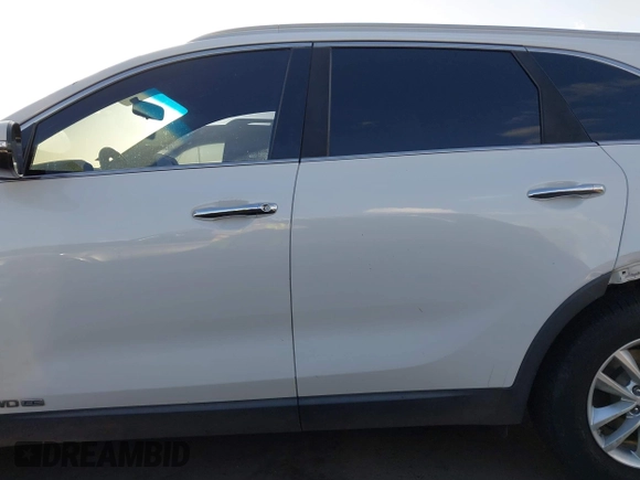 2016 Kia Sorento LX with VIN 5XYPGDA59GG089745, listed as a IAAI auction lot 42029580 with 133,542 mi miles. Bid and sale history available at carsss.com. Image 14.