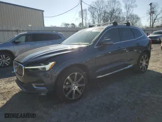 2021 Volvo XC60 Inscription with VIN YV4102RL0M1810822, listed as a Copart auction lot 43552635 with 40,482 mi miles and Salvage Title. Bid and sale history available at carsss.com. Image 1.