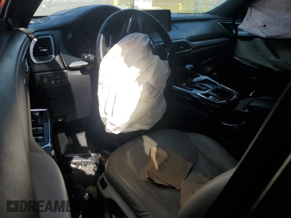 2018 Mazda CX-9 Grand Touring with VIN JM3TCADY5J0200052, listed as a Copart auction lot 55160715 with 68,464 mi miles and Salvage title. Bid and sale history available at DreamBid. Image 8.